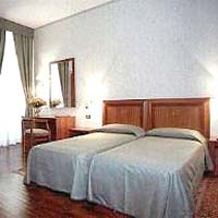 4 photo hotel ALBERGO CESARI HOTEL, Rome, Italy