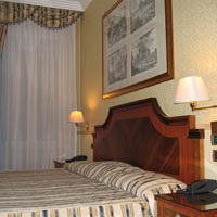 5 photo hotel LES CHAMBRES D OR, Rome, Italy