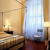 2 photo hotel DOMUS SESSORIANA, Rome, Italy