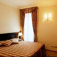 2 photo hotel L HOTEL CINQUANTATRE, Rome, Italy